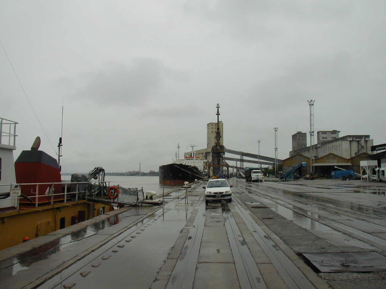 Muelle de carga general del Puerto de Rosario