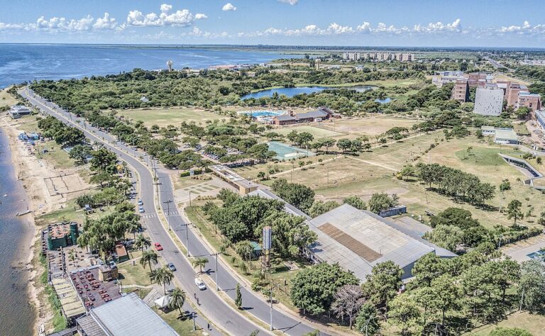 Vista aérea del sector de la Ruta Nacional 168 y la Costanera Este de Santa Fe
