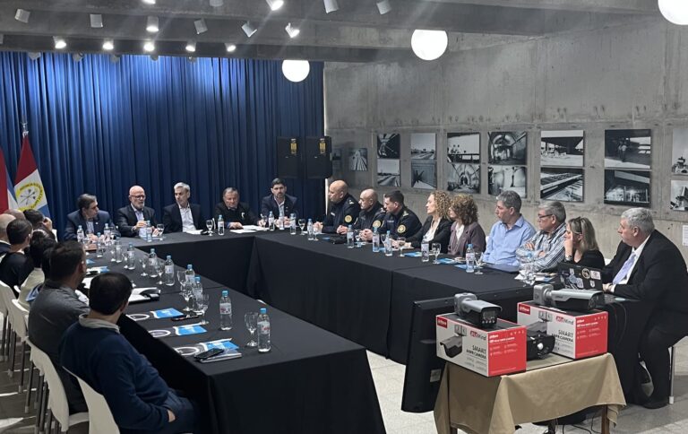 El río sube y el Túnel se prepara