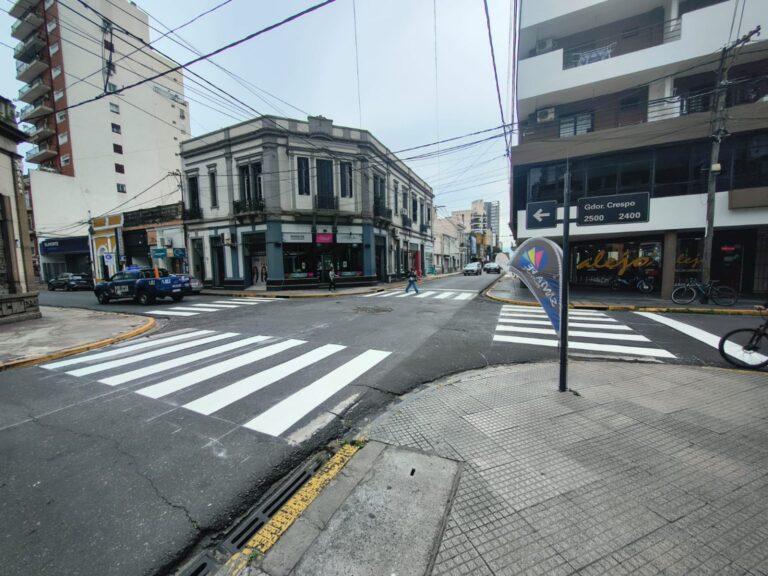 La ciudad renueva la demarcación peatonal